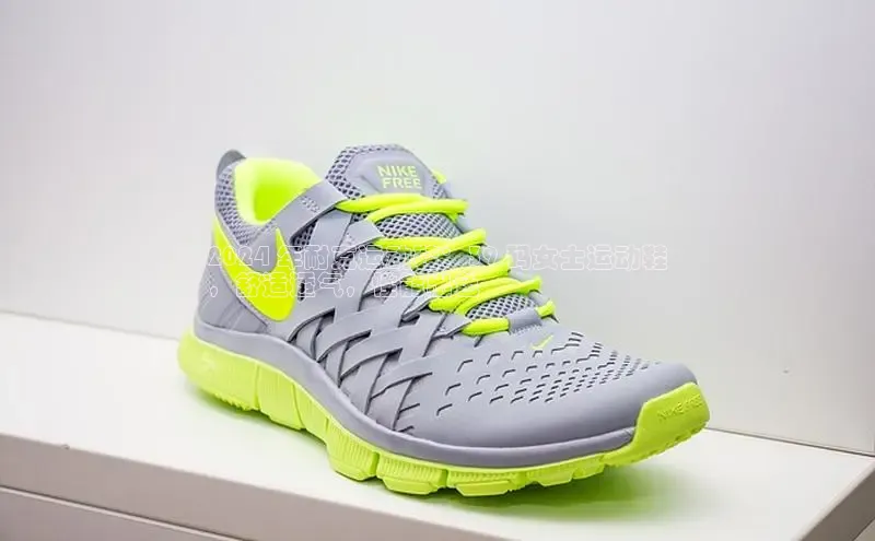 B体育手机版下载app百度Apollo2024 年耐克运动鞋：39 码女士运动鞋
，舒适透气，性能出色