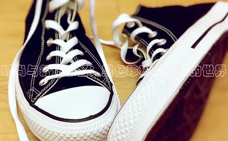 b体育sports百度游戏开放平台时尚与舒适兼备：黑色珍珠运动鞋的世界